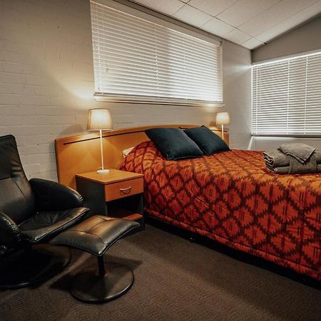 Seasons Hotel Newman Luaran gambar