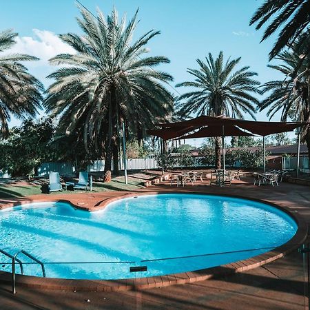 Seasons Hotel Newman Luaran gambar