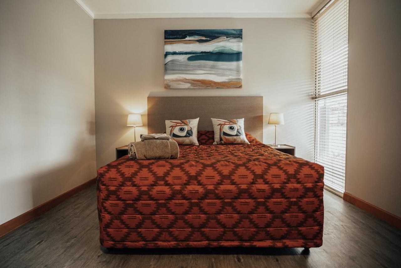 Seasons Hotel Newman Luaran gambar