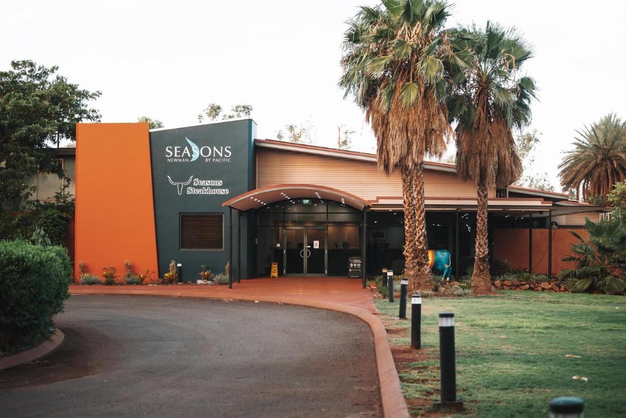 Seasons Hotel Newman Luaran gambar