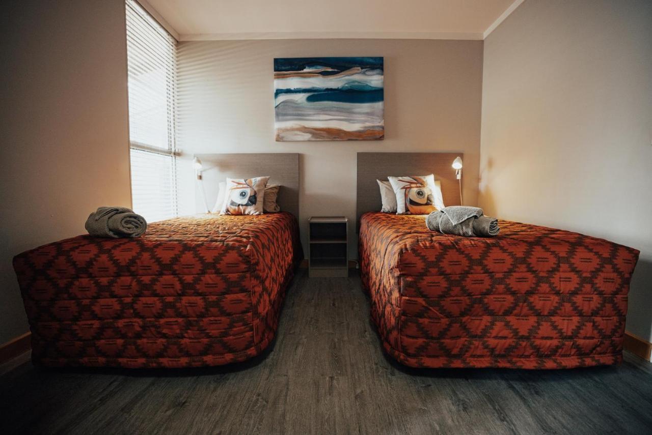 Seasons Hotel Newman Luaran gambar