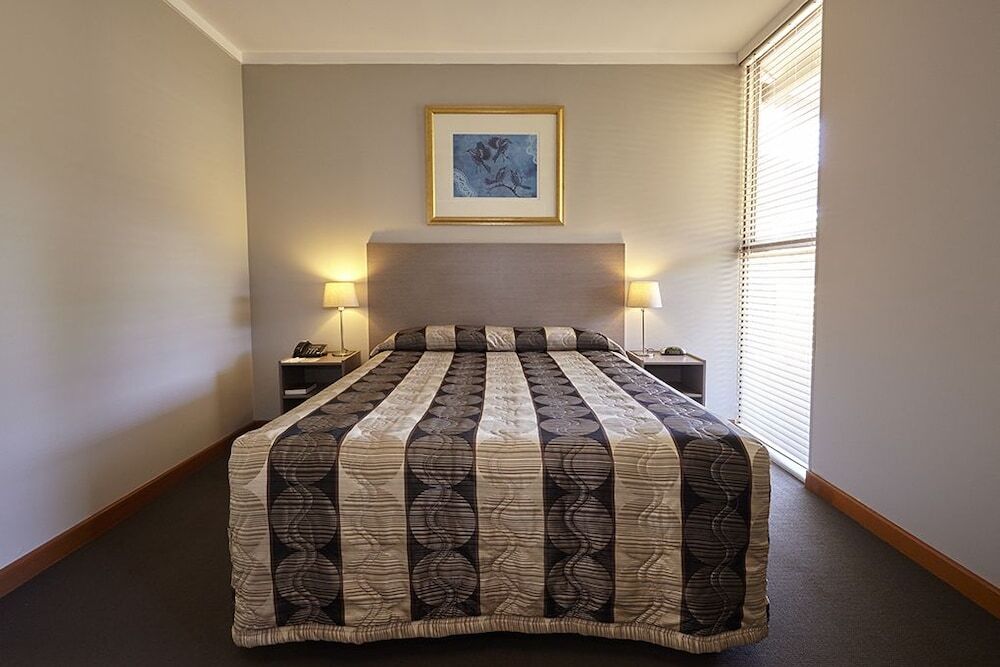 Seasons Hotel Newman Luaran gambar